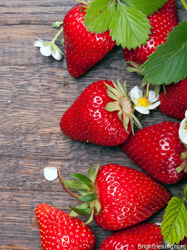 Reasons-To-Eat-More-Fresh-Strawberries