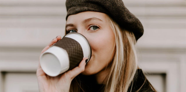 drink coffee